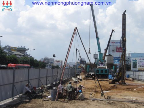 Thi công khoan dẫn ép cọc D500mm