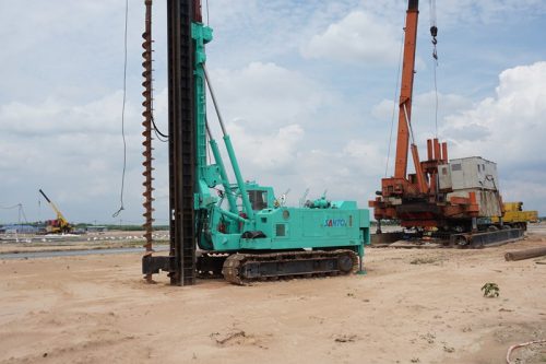Cho thuê xe khoan dẫn hiện đại